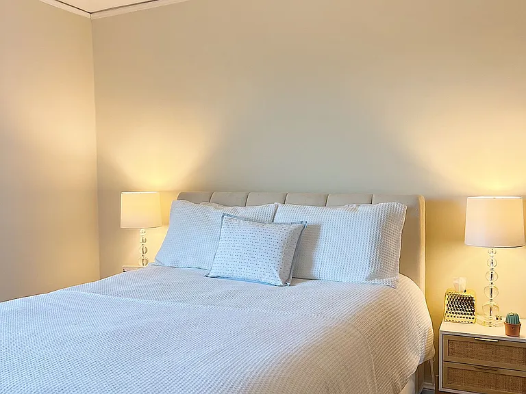 Elliott Apartments — Photo 9