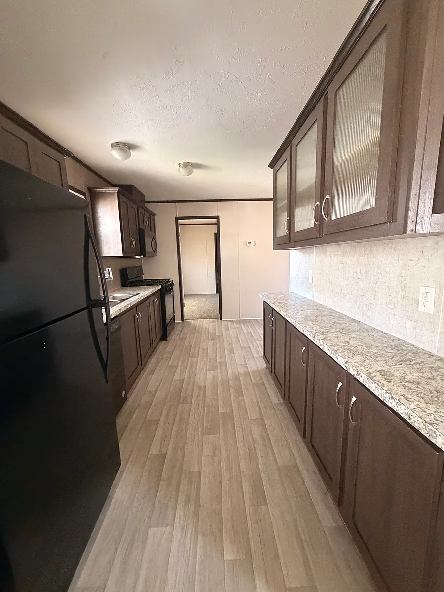 Building Photo - 175 Parker Lake Dr #175
