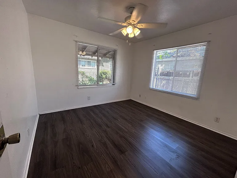 710 Normal Ave — Photo 5