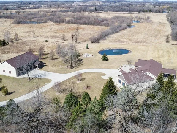 2326 Skaalen Rd, Stoughton, WI 53589