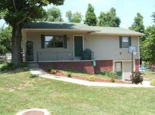 903 Meadowhaven Ave, Harrison, AR 72601