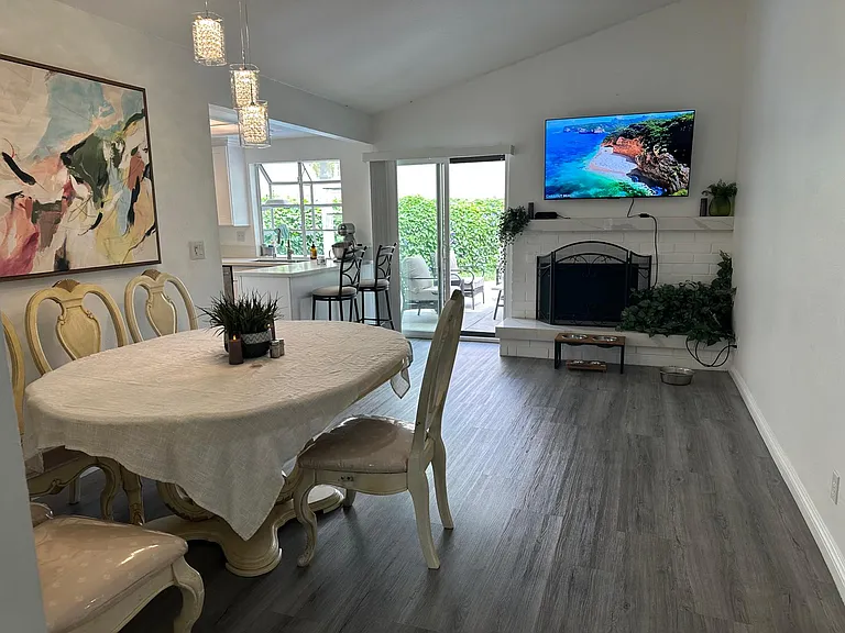 6031 Oak Meadow Dr — Photo 3