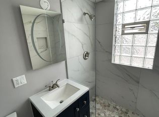 3705 N Troy St APT 3, Chicago, IL 60618