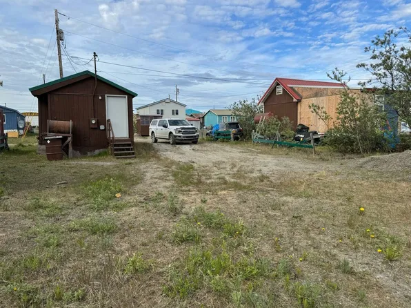 403 E King Pl, Nome, AK 99762