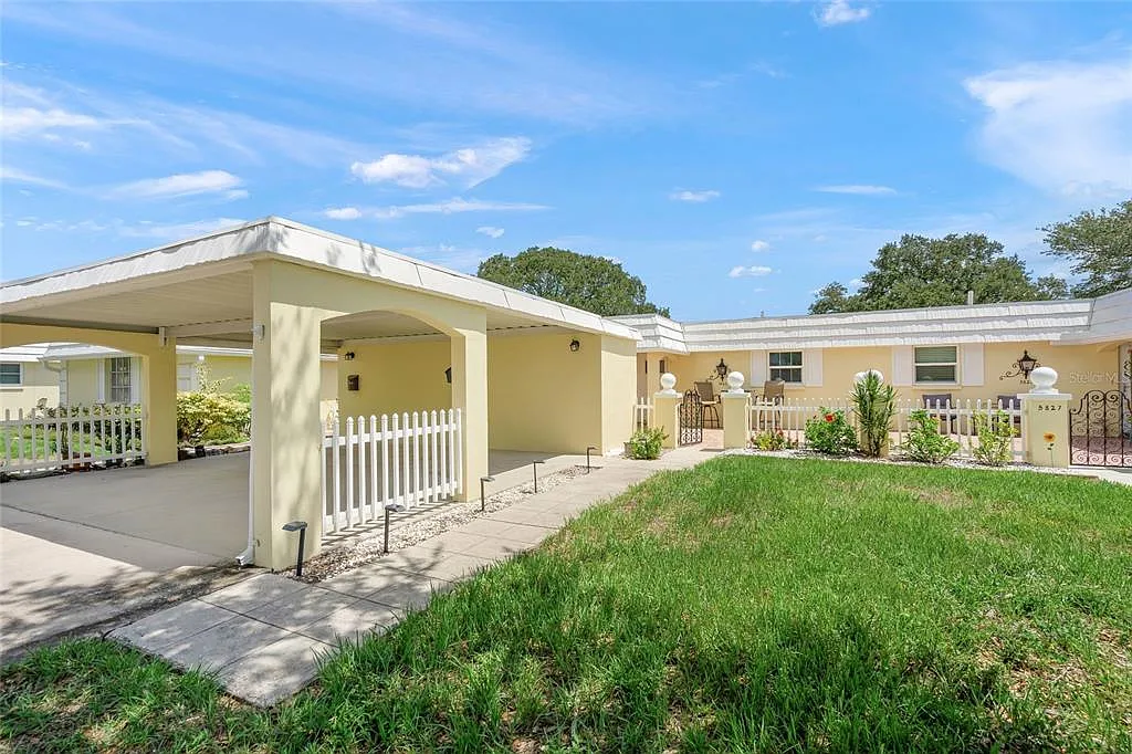 2 bed, 2.0 bath, 1155 sqft, $2,295 — Photo 1