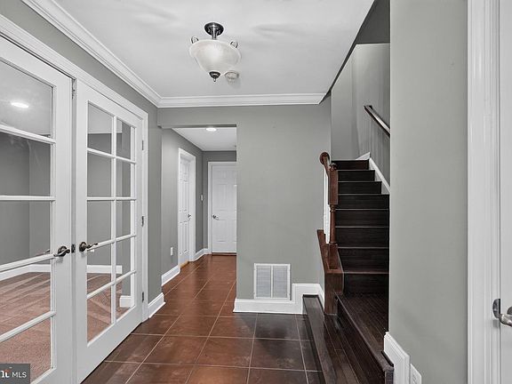 2nd image of 1506 Pin Oak Ct