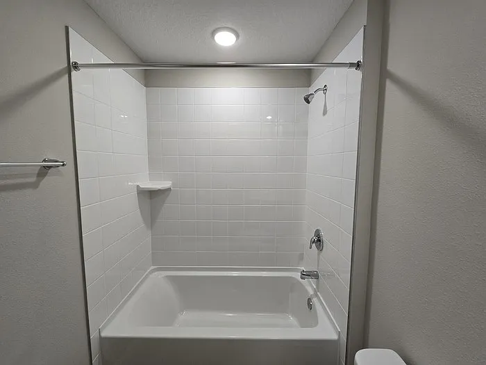 2441 Oakwood Ln — Photo 30