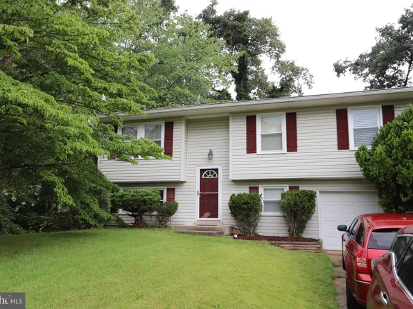 1104 University Pl, Waldorf, MD 20602