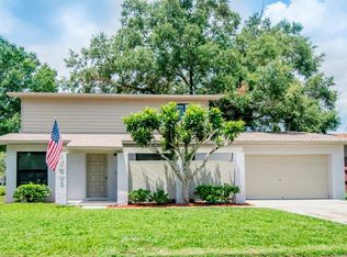 7902 Singing Court Pl, Tampa, FL 33615