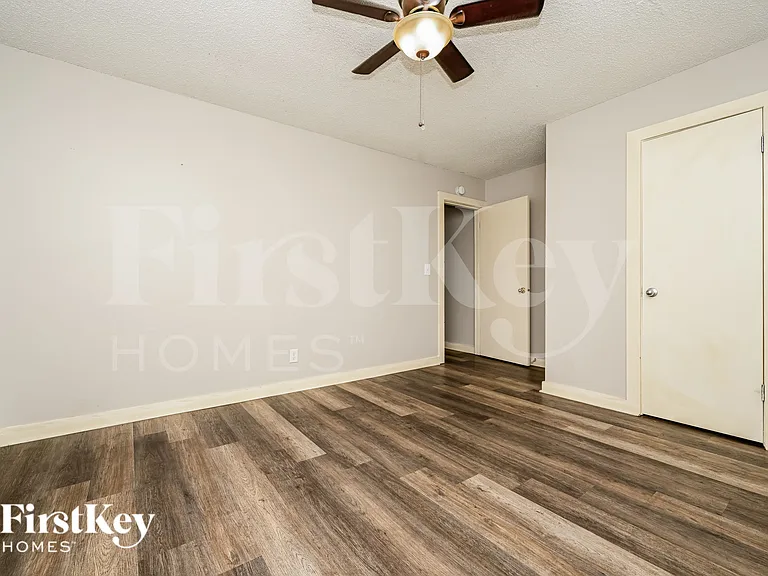 1515 Flat Rock Rd — Photo 14