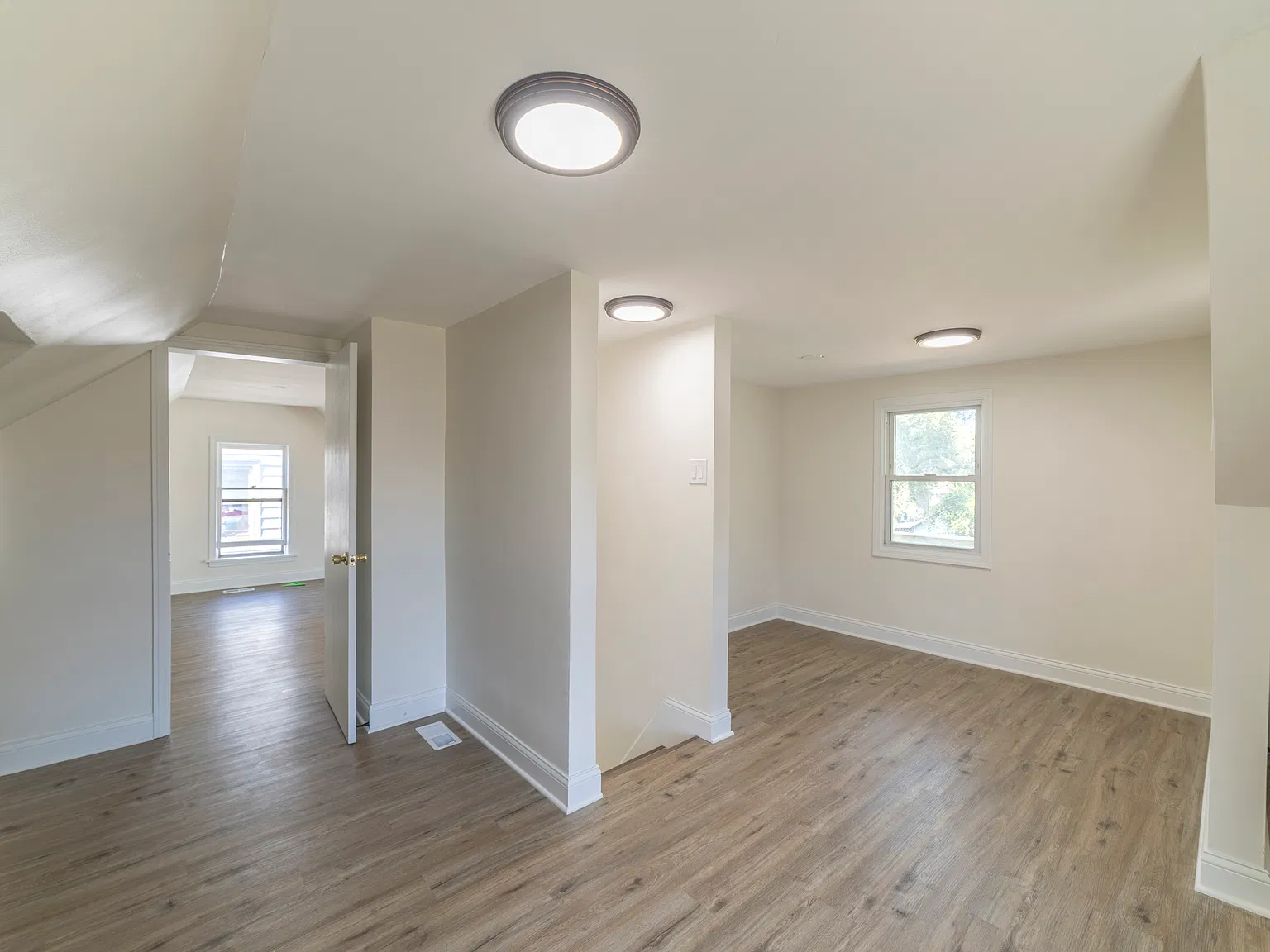 4 bed, 1392 sqft, $2,400 — Photo 4
