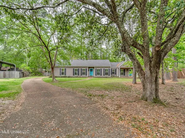 210 Sandpiper Rd, Brandon, MS 39047