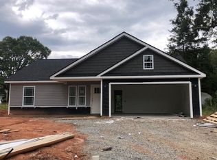 6 Prince Cir, Inman, SC 29349