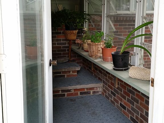 Enclosed Entry (Looking In)