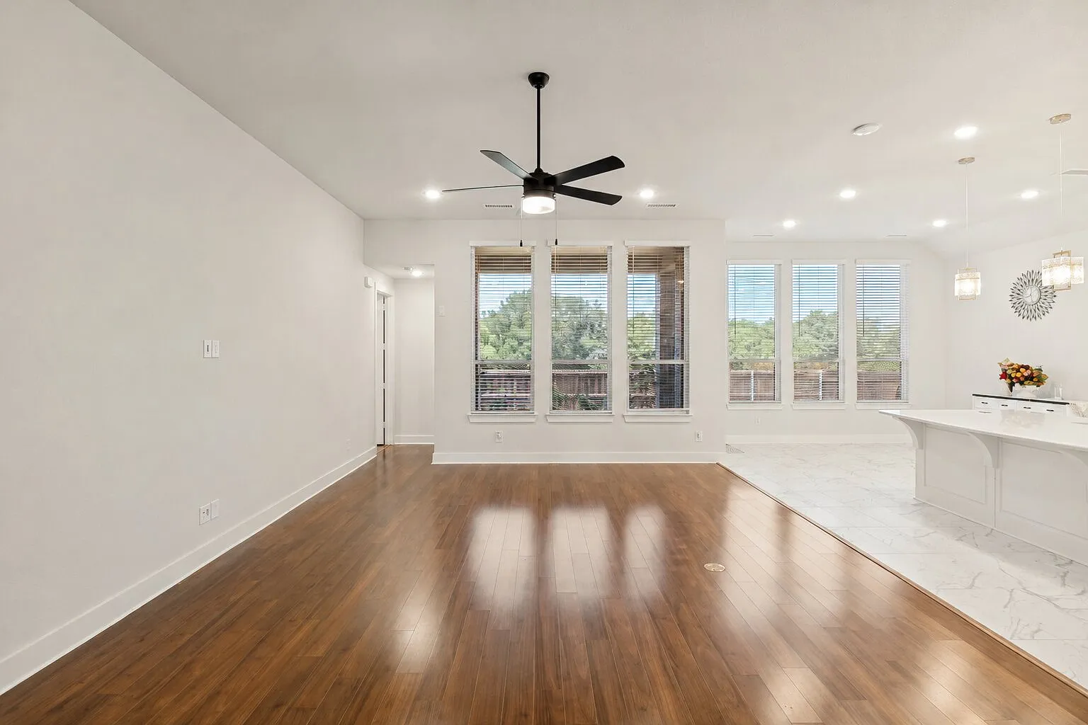 4 bed, 3.5 bath, 2808 sqft, $3,000 — Photo 3
