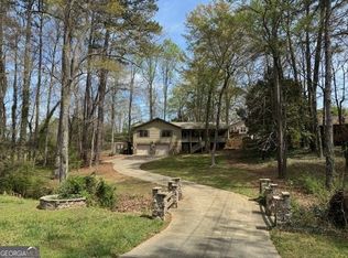 302 Chattahoochee Way, Woodstock, GA 30188