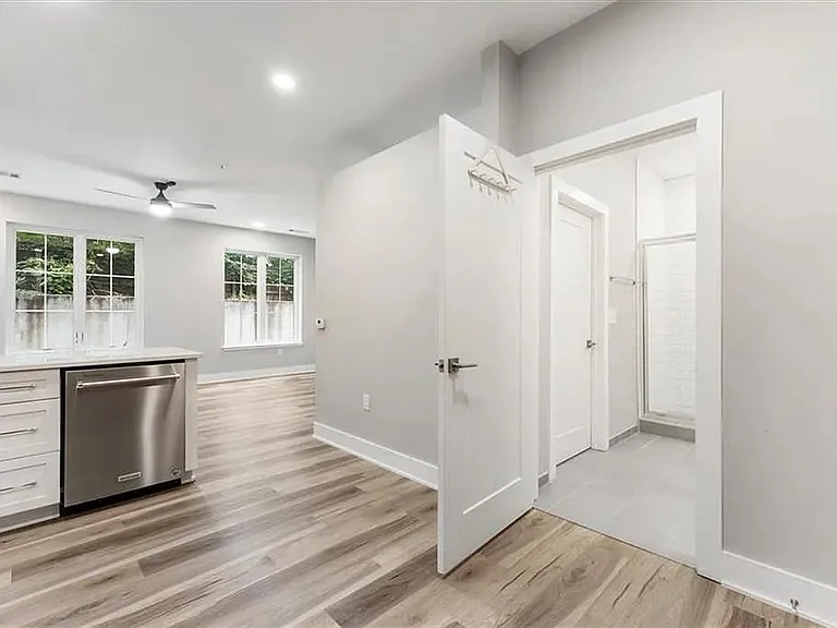 22 Airline St #106 — Photo 4