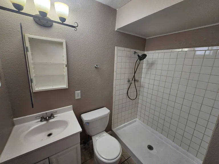 1705 Breckenwood Ct #1 — Photo 14