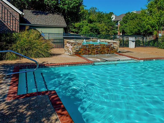 5th image of 4001 NW 122nd St APT 532