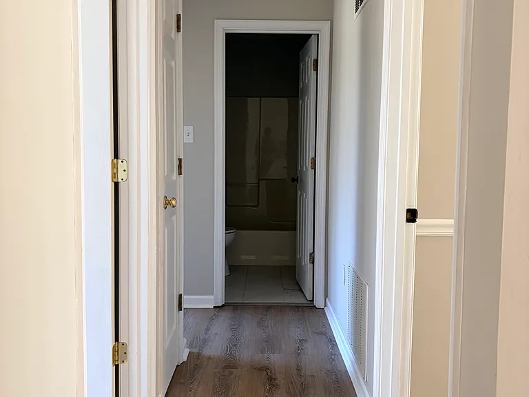 423 Flower Dr — Photo 11
