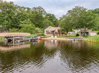 157 Lake Dr, Glocester, RI 02814