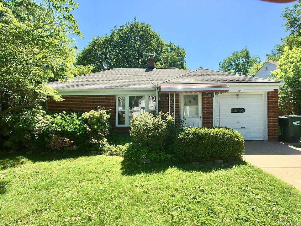 1st image of 1647 Longwood Dr