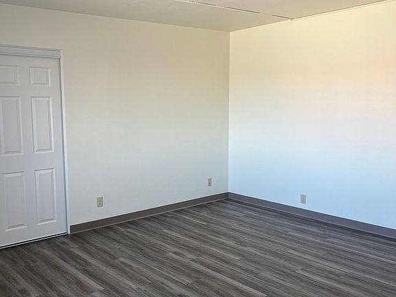 3rd image of 326 7th St S #305