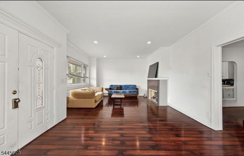 1st image of 334 Brook Ave