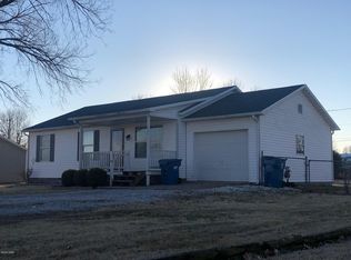 922 Van Winkle St, Joplin, MO 64801
