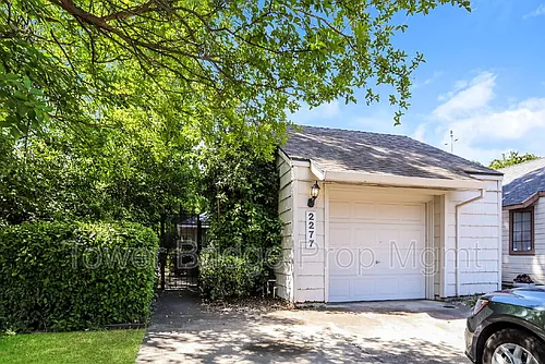 2277 Sandcastle Way Photo 1