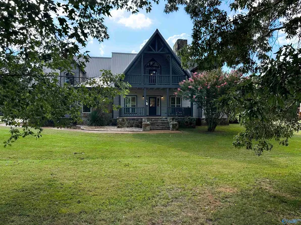 36 Rice Rd, Laceys Spring, AL 35754