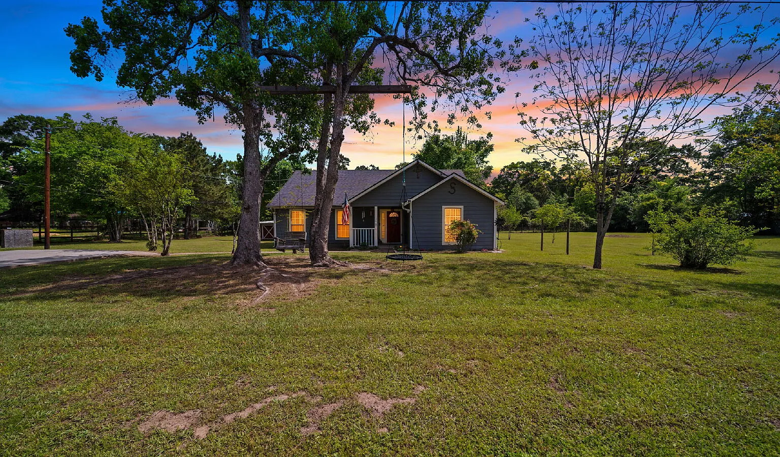 3 bed, 2.0 bath, 1788 sqft, $2,500 — Photo 1