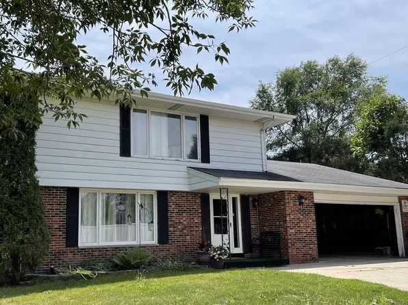 1426 Willow LANE, South Milwaukee, WI 53172