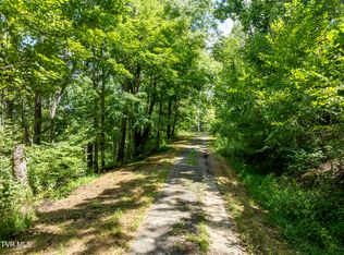 12 Imperial Ridge Dr, Butler, TN 37640