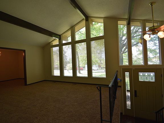 4th image of 9502 Cotesworth Ln