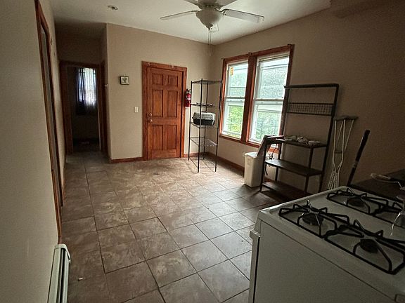 3rd image of 698 E 28th St #2
