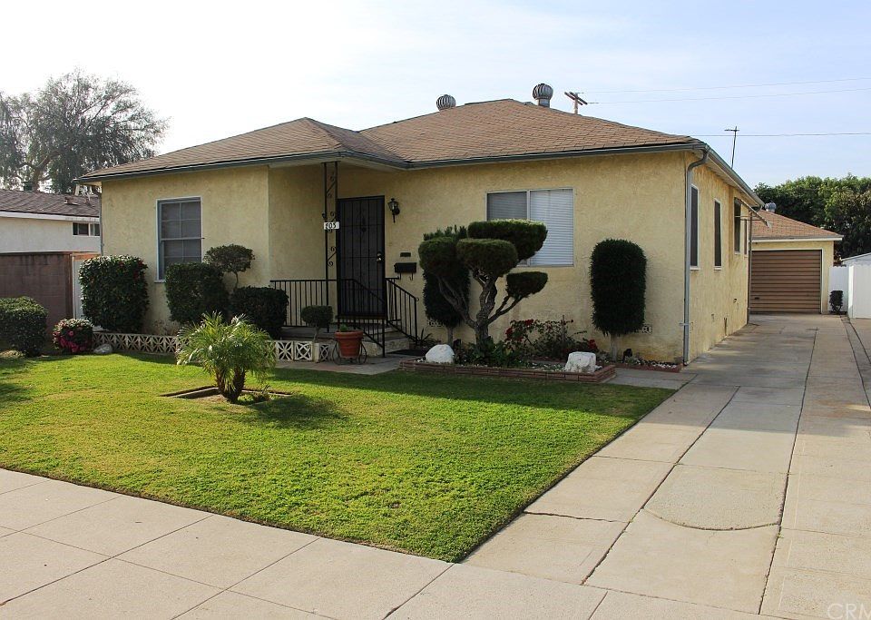 1st image of 803 W Carmelita Ave