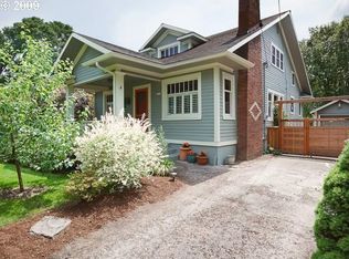 3260 NE Irving St, Portland, OR 97232