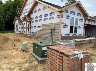 355 Villa Ridge Dr, Paducah, KY 42003