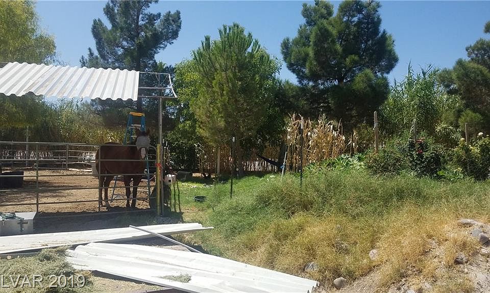 1st image of 6740 N Torrey Pines Dr