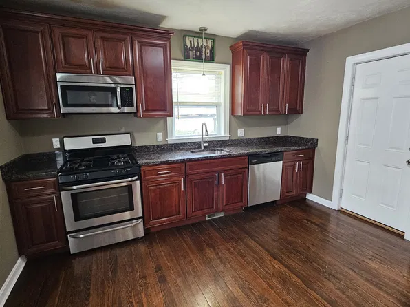 6 Old Angell Rd Floor 1, Cumberland, RI 02864