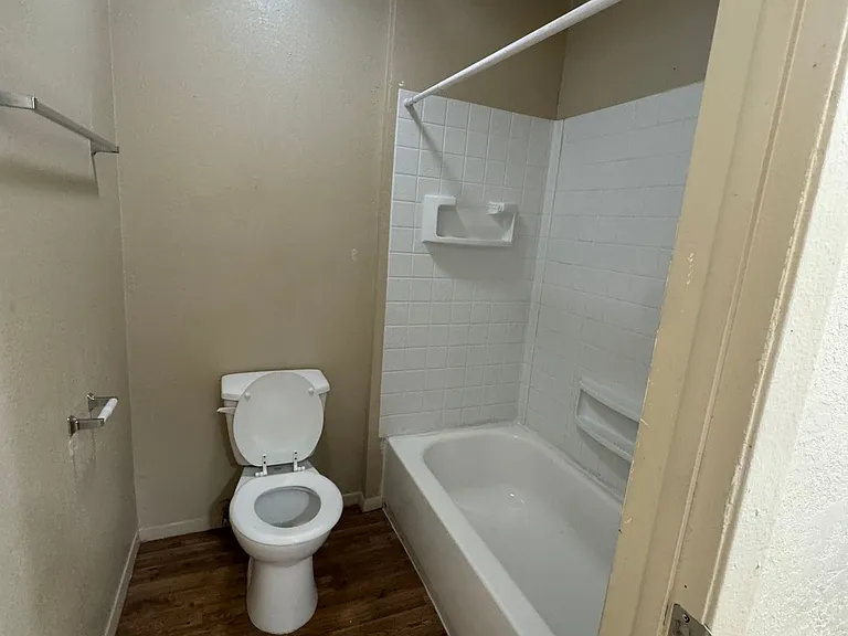 2411 E 55th Pl #62 — Photo 7