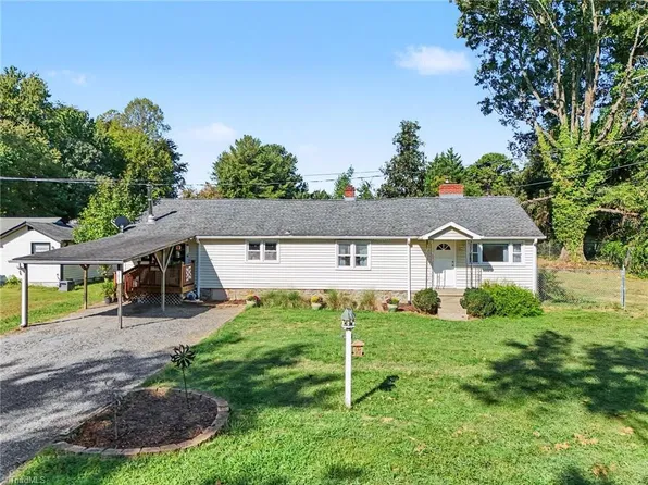 4806 Begonia Rd, Pleasant Garden, NC 27313