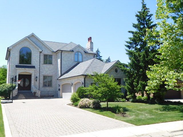 1st image of 411 Beverly Dr
