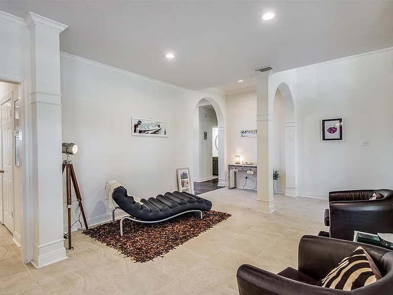 14202 Scarborough Fair St — Photo 9