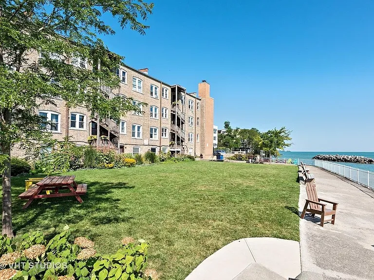 Backyard of Jarvis on the Lake condos