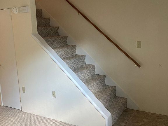 LR/stairs to second floor