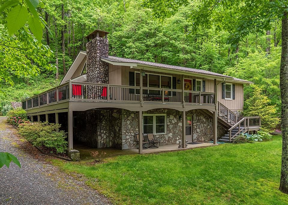 1st image of 139 Friar Tuck Ln