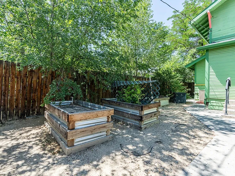 1221 Main St — Photo 24