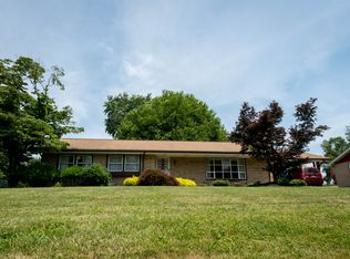 1446 Pieffers Ln, Harrisburg, PA 17113